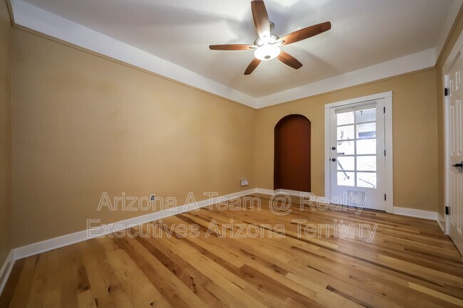 Building Photo - 2221 1st St