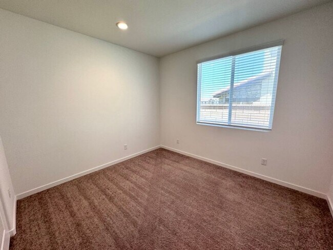 Building Photo - COMING SOON! Beautiful 4 bedroom Single St...