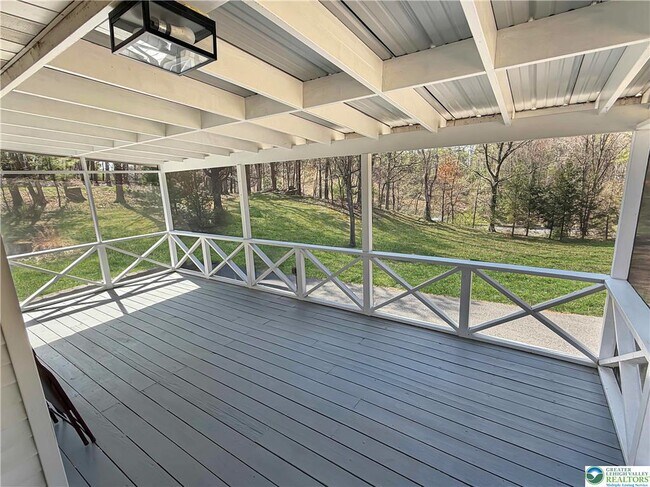 Building Photo - 308 Hemlock Ln