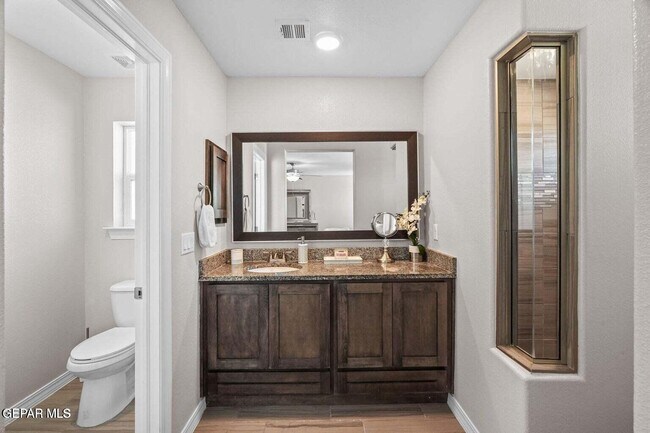 Building Photo - 14947 Pebble Hills Blvd