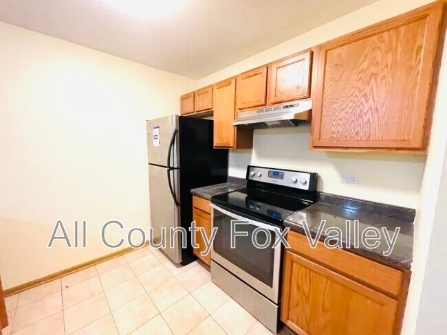 Building Photo - 2909 Willow Ln