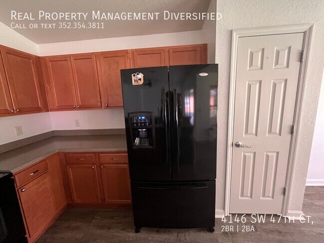Building Photo - 4146 SW 47th Ct