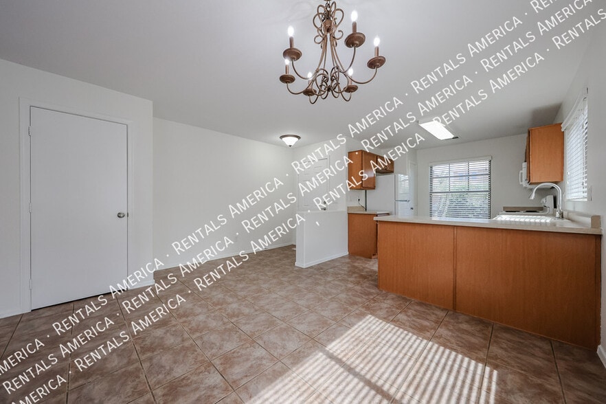 Building Photo - 29120 N Yellow Bee Dr