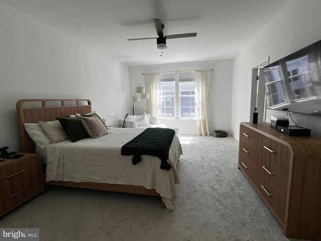 Building Photo - 623 Hemsworth Ln