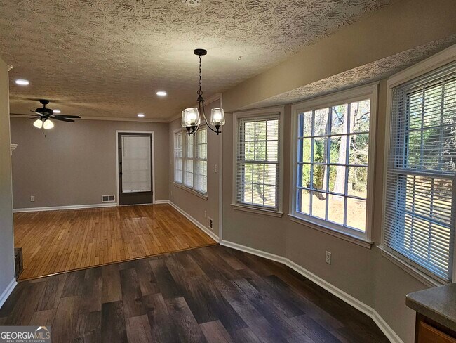 Building Photo - 683 Ginger Cake Rd