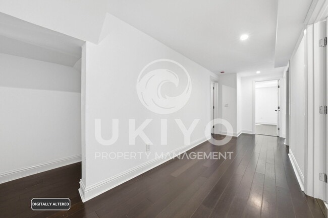 Building Photo - 1123 30th St