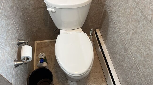 Building Photo - 15125 Washington Ave