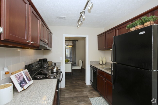 Interior Photo - Rosemont Vinings Ridge