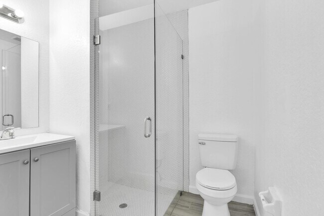 Building Photo - 13974 Folkestone Cir