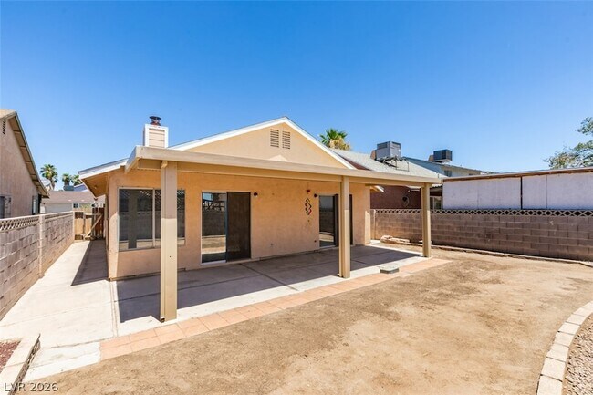 Building Photo - 5847 Alcott Ave