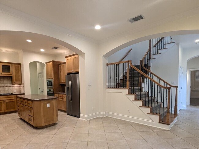 Building Photo - 11301 Taylor Draper Ln