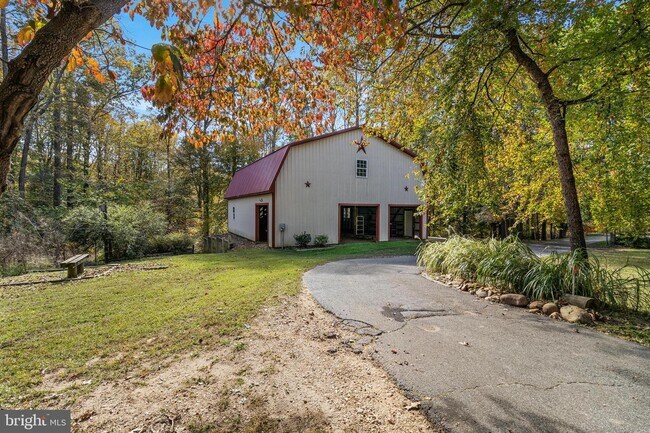 Building Photo - 12555 Trinity Dr