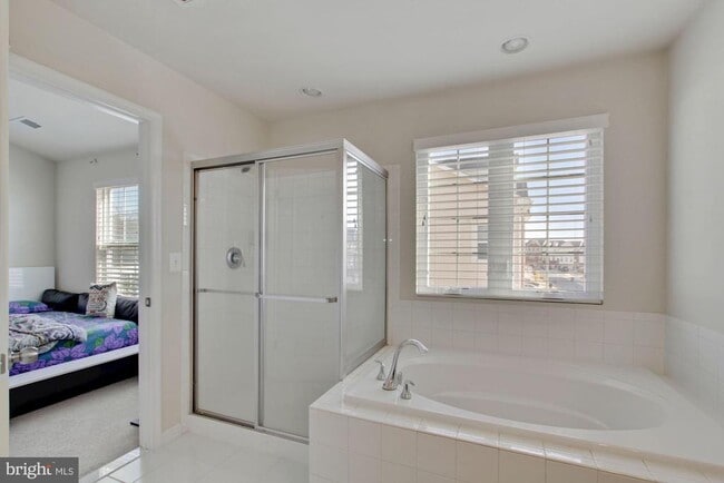 Building Photo - 8570 Crooked Tree Ln