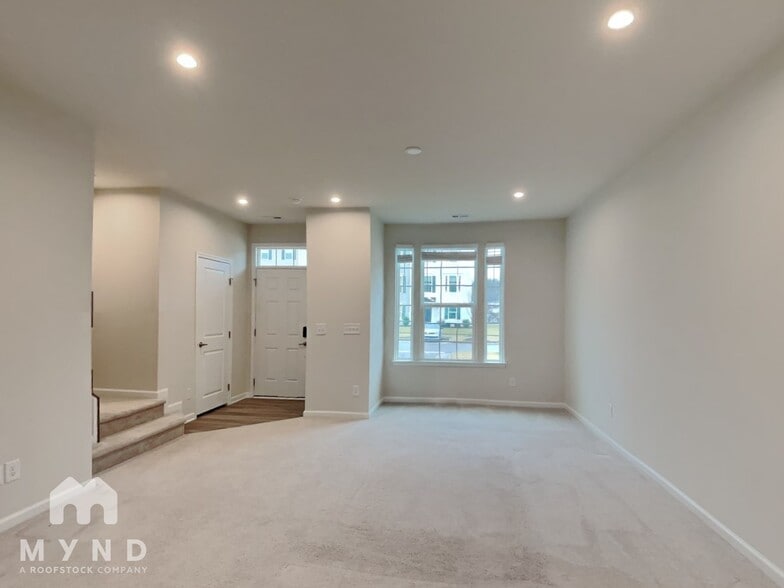 Building Photo - 8601 Red Canyon Way