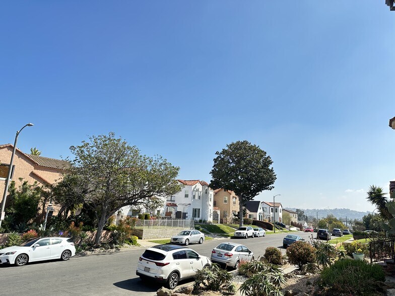 Building Photo - 1607 1/2 S Sierra Bonita Ave