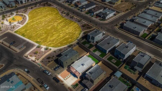 Building Photo - 360 Hector Porras Dr