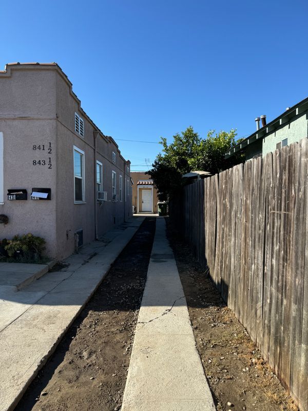 Building Photo - 841 1/2 West 64th Street