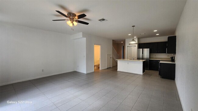 Building Photo - 3364 NW 10th Ave