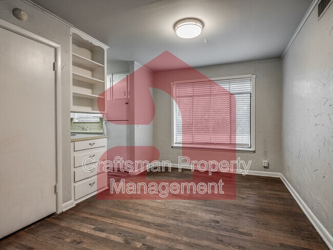 Building Photo - 2915 NW 72nd St