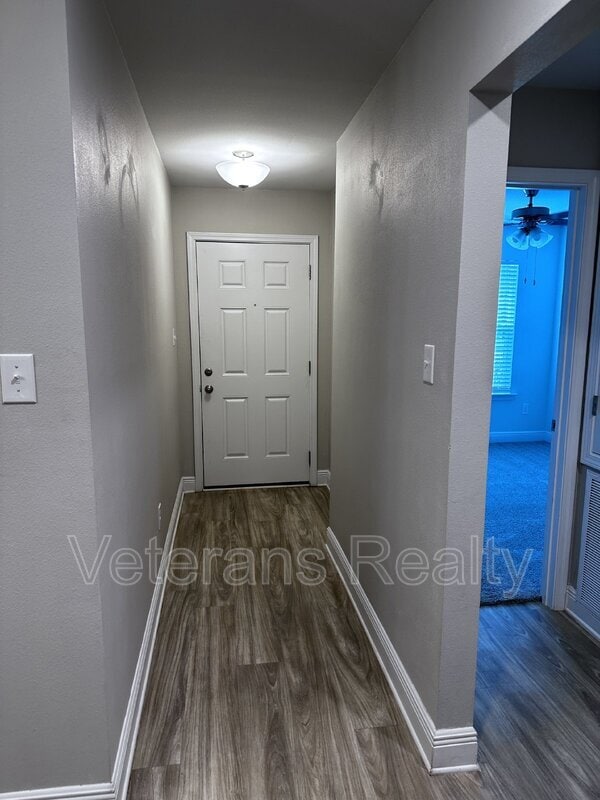 Building Photo - 14073 Fox Hill Dr