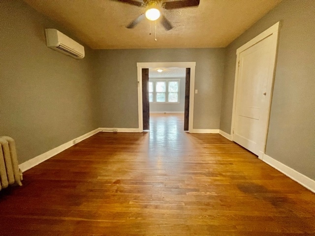 Building Photo - 1207 Kelton Ave