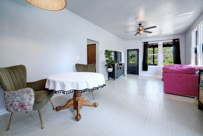 Building Photo - 13027 40th Ave S