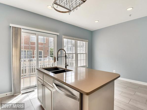 Building Photo - 8507 Cameron St