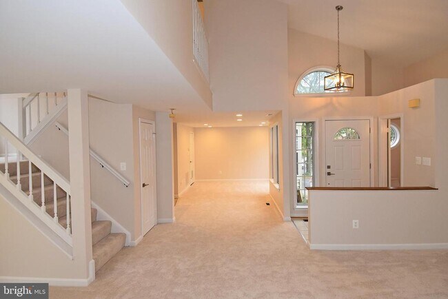 Building Photo - 6008 Good Lion Ct