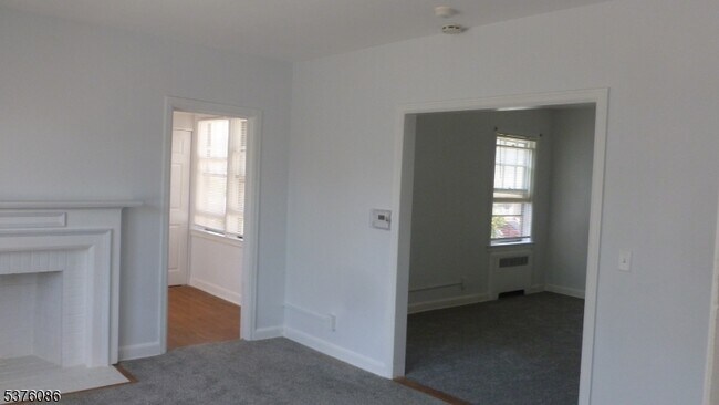 Building Photo - 213 Baldwin Terrace