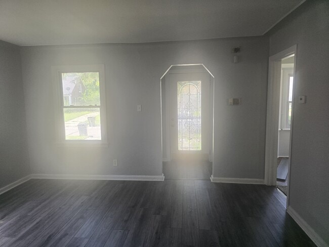 Building Photo - 20196 Gallagher St