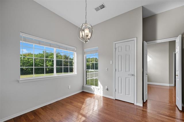 Building Photo - 2704 Picasso Pl