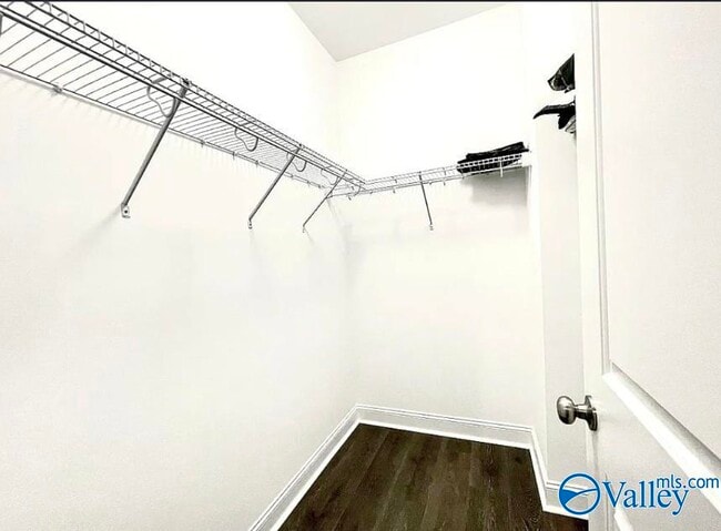 Building Photo - 50 Pine St