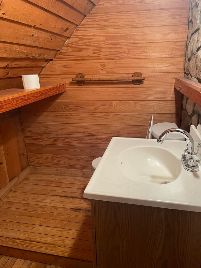 Building Photo - 1265 Barnardsville Hwy