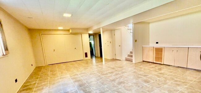 Building Photo - 512 Karey Ct