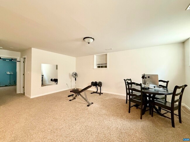 Building Photo - 422 Cranberry Ln