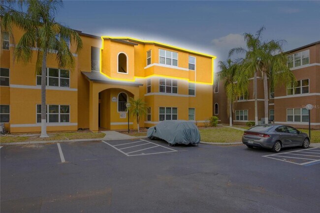 Building Photo - Location! Beautifully located condo just minutes from Orlando International Airport,