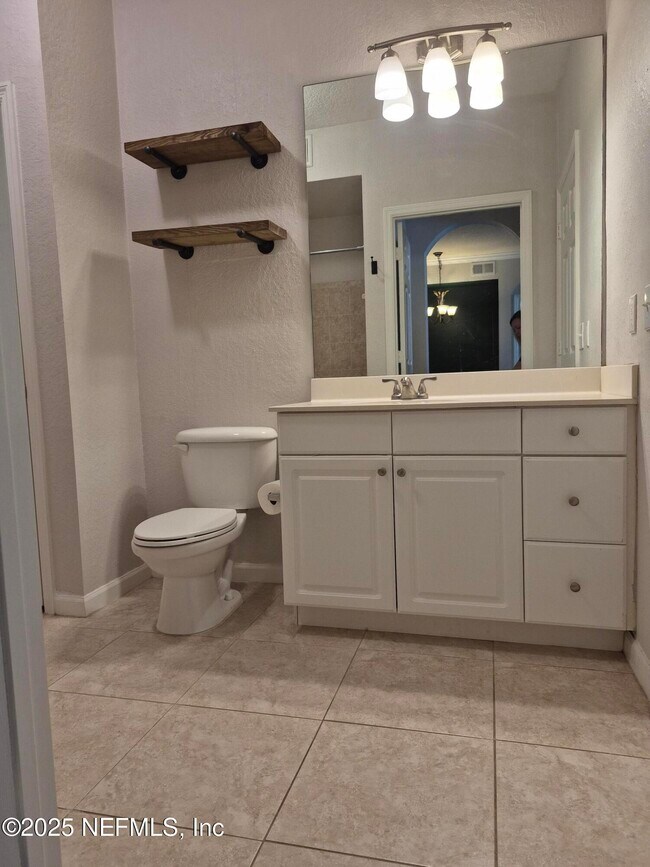 Building Photo - 8539 Gate Pkwy W