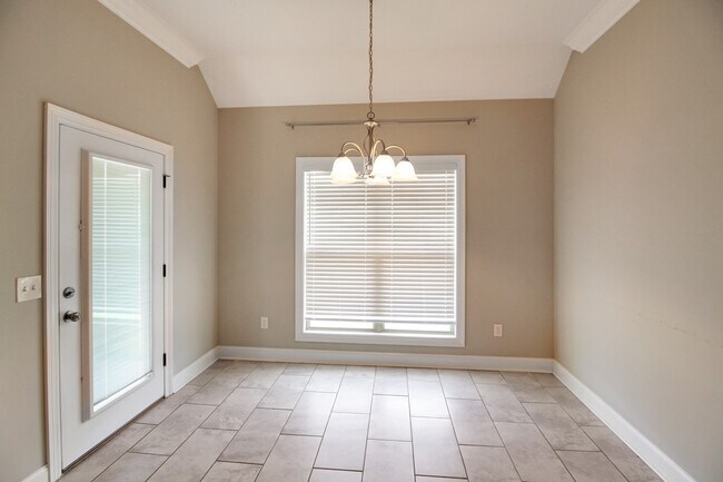 Building Photo - 203 Buttonwood Ln