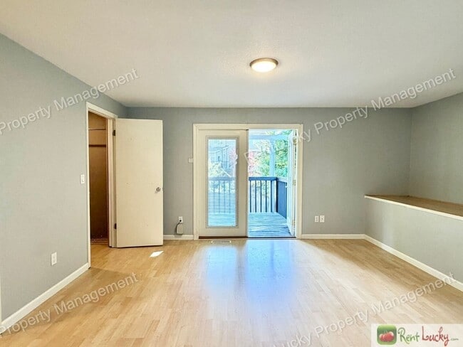 Building Photo - 4901 SW 327th Pl