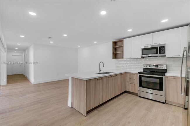 Building Photo - 7461 SW 115th Ct
