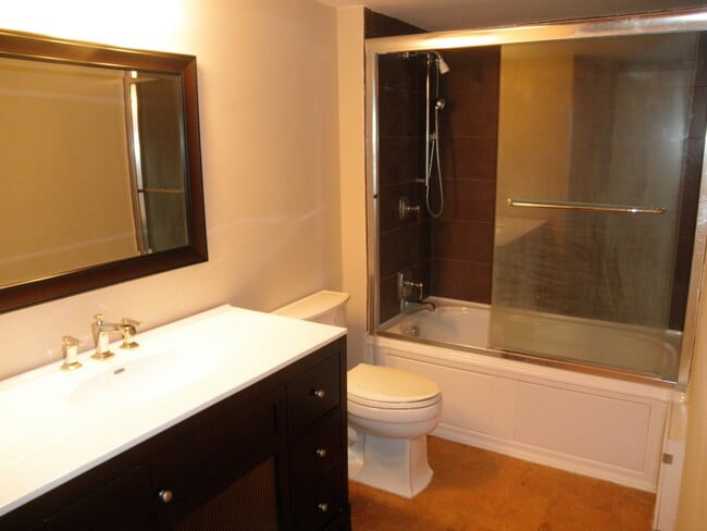 Building Photo - Waterview Estates