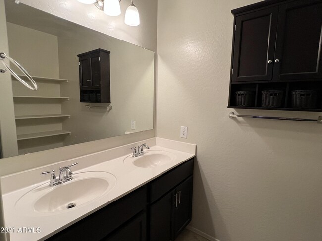 Building Photo - 2210 St Bonita Ln