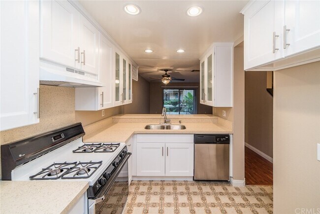 Building Photo - 160 Tangelo-