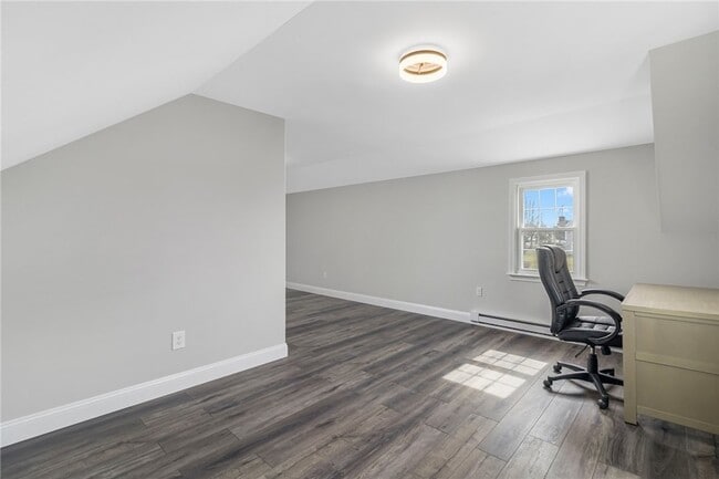 Building Photo - 53 River Run