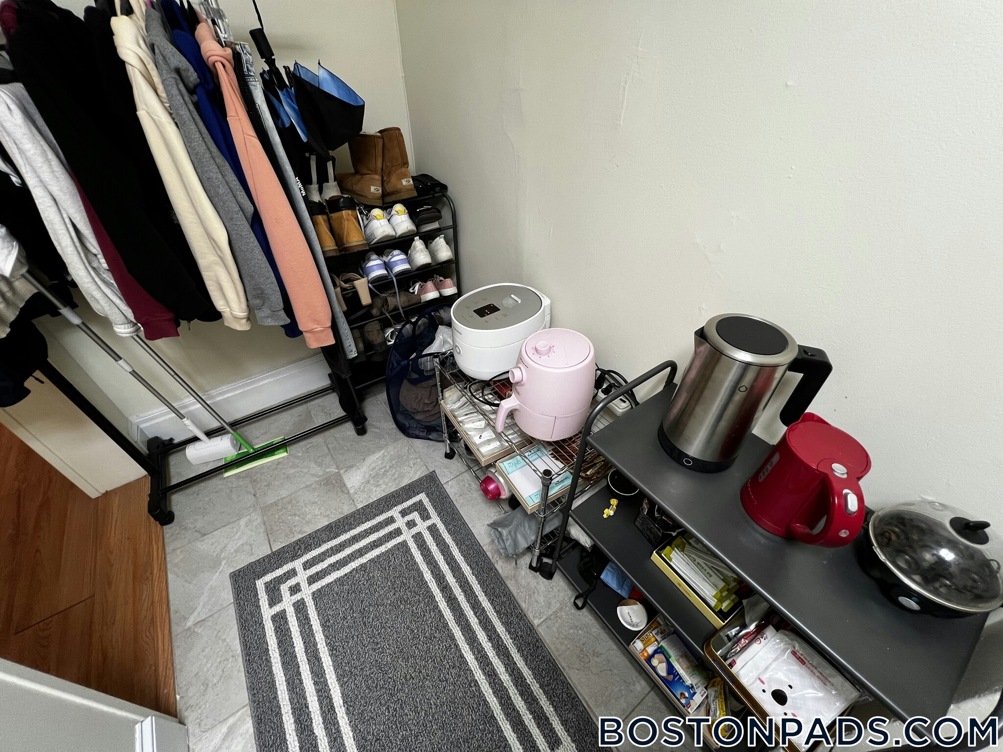 Building Photo - 62 Boylston St