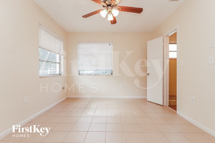 Building Photo - 6910 297th Ave N