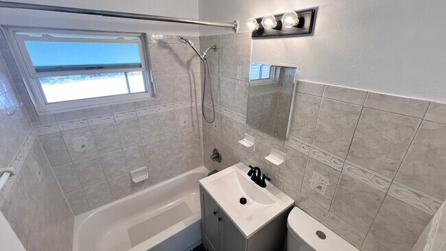 Building Photo - Timeless Appeal Meets Modern Living – 3BR Home on Expansive Lot in Titusville! WASHER & DRYER INC...