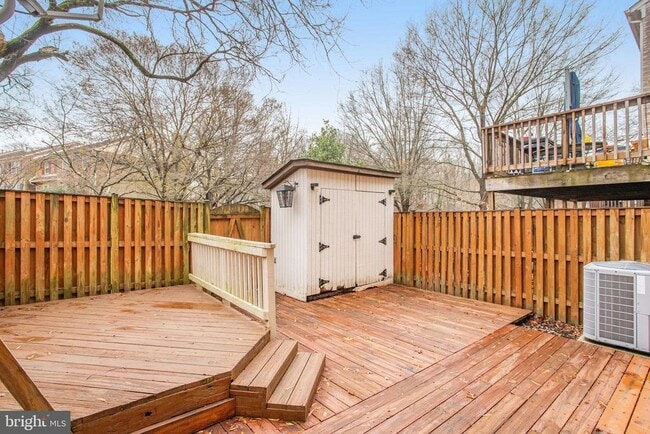 Building Photo - 8003 Bethelen Woods Ln