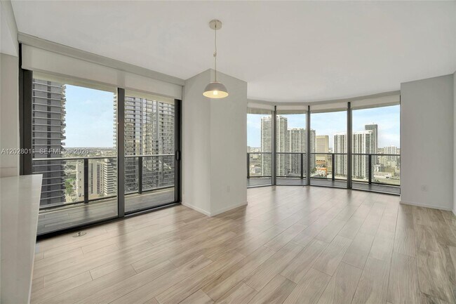 Building Photo - 801 S Miami Ave
