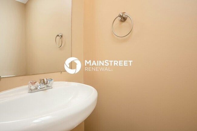 Building Photo - 5 Bedroom Pet-Friendly Home in Fairburn, GA with Main Street Renewal